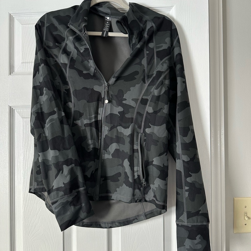 Gray camo workout zip up